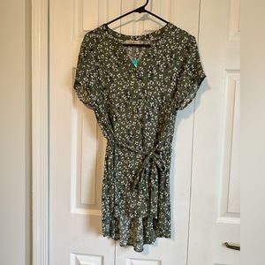 Maternity tie-waist blouse, green floral